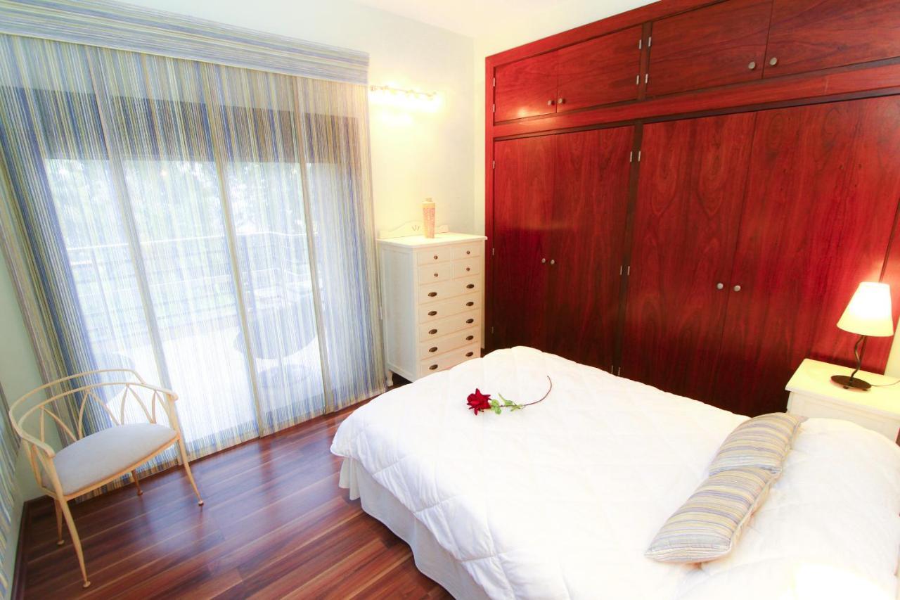 New Play Lake Villa Salou Exterior foto